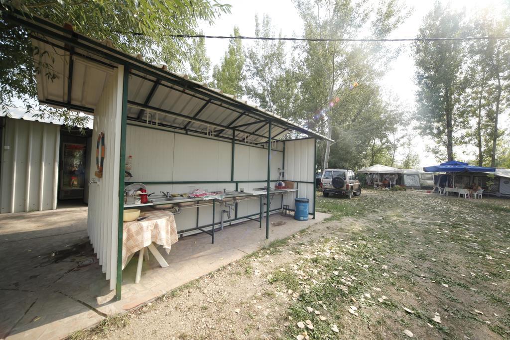 Camping Oaza Bela Crkva  Eksteriør bilde